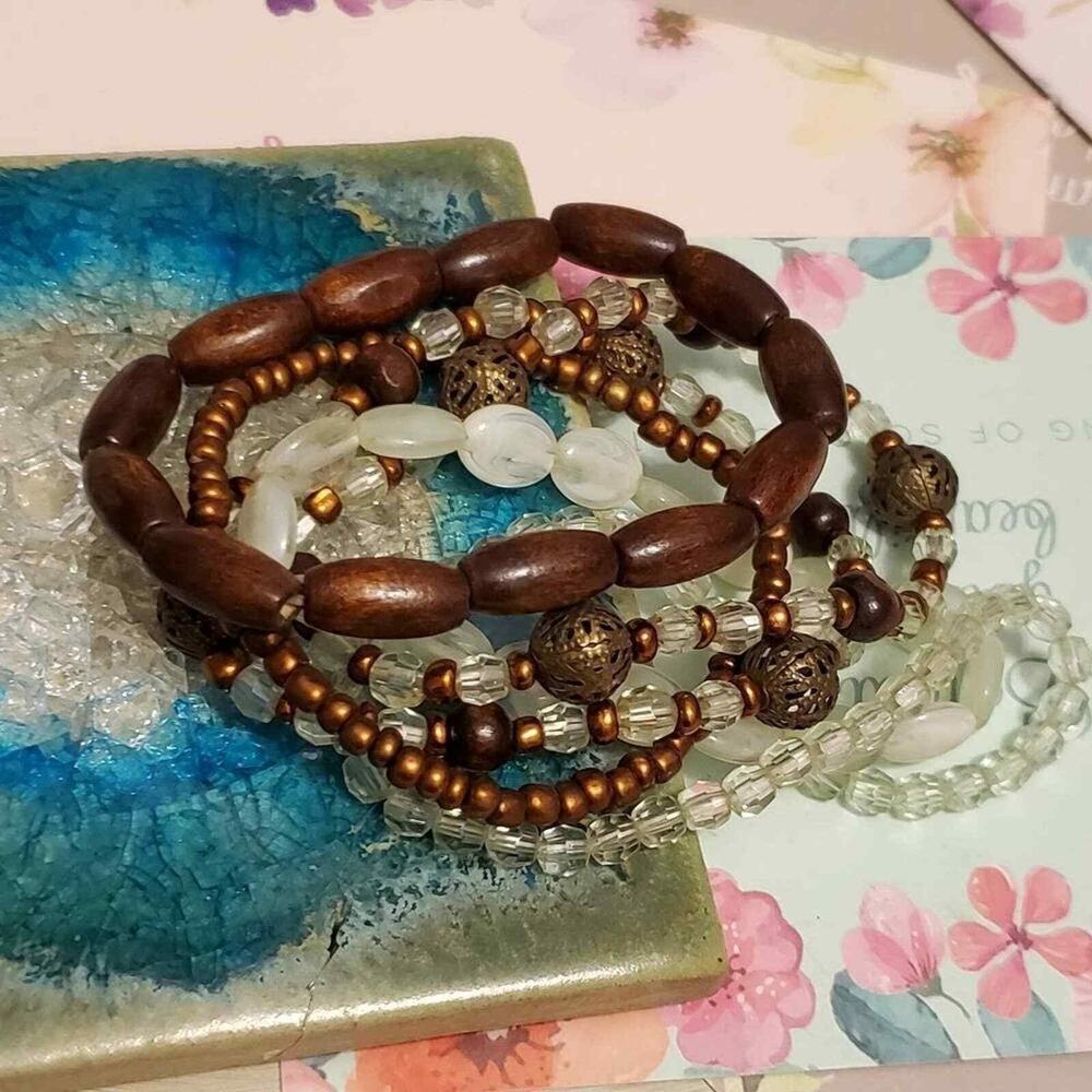 Treska gorgeous wooden stretch bracelets